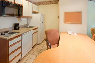 Candlewood Suites Tyler by IHG - Tyler - 5