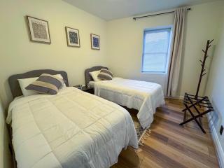 Cozy Modern 2BR, 3min Walk to Beach and Train, Near Boston - 5