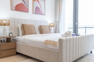 StayShort - Contemporary 2-Bedroom Apartment in Silverene - 3