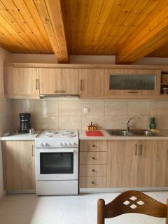 Beautiful views, convenient location at Eleni's - 8