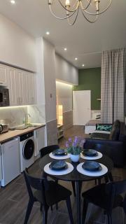 Arena Legacy Modern Suits - 7