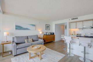 Walk to Myrtle Beach Condo with Views and Pool Access - Myrtle Beach - 8