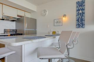 Walk to Myrtle Beach Condo with Views and Pool Access - Myrtle Beach - 3