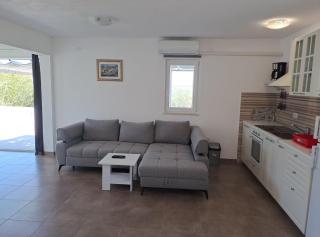 Nane Garden house with heated pool - Mirce - 5