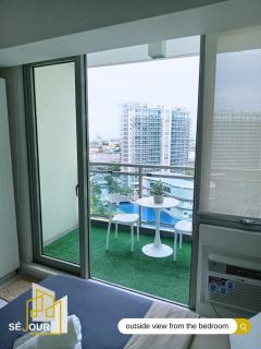 SM Bicutan by Rio East Tower - Manila - 9