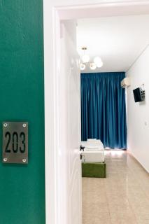 Sea Hotel - Ksamil - 5