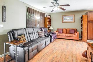 Walk to Watson Lake Home with Hot Tub and Fire Pit! - Prescott - 7