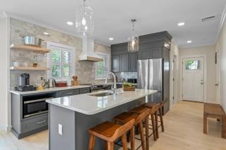 Downtown Salem Gem 3BR, Patio & Easy Parking - Salem - 3