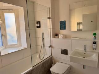 40th Avenue Guest House - Mill Hill - 5
