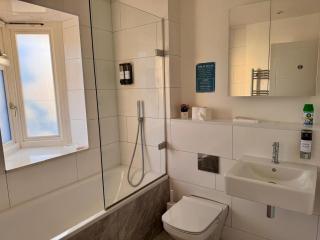 40th Avenue Guest House - Mill Hill - 1