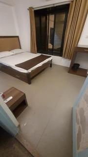 The Beach hotel - Alibag - Alībāg - 2