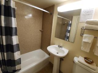 Welcome Inn and Suites - Saint Johns - 1