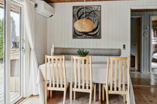 Easy Living In The Flowering Garden By Sejerø Bay - - 2