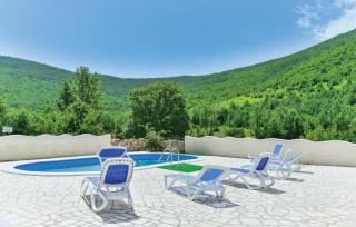 Nice Home In Gospic With Private Swimming Pool, Can Be Inside Or Outside - Gospić - 9