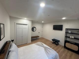 Stylish 3BR,2BA in Heart of Harbor Point - 6