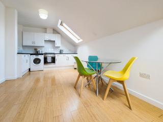 Central Portsmouth 1 Bedroom Apartment - 3