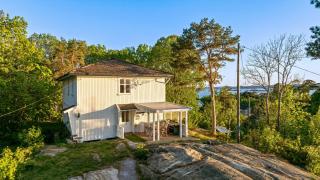 Charming Summer House With Sea View On Tjøme - 9