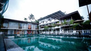 Lake view Resort cherai - 1
