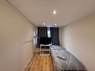 Chelmsford 5 Bedroom Large House with Garden & Parking - Chelmsford - 6