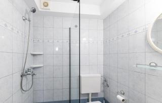 Gorgeous Apartment In Baska Voda - Baška Voda - 1