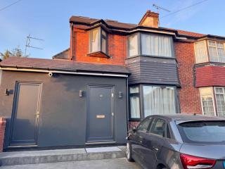 40th Avenue Guest House - Mill Hill - 7