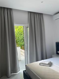Vila Ori - Ksamil - 1