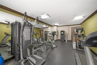 Best Western Antelope Inn & Suites - Red Bluff - 3