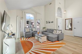 Charming Cozy 4br Retreat-Pool, Pool Table, Grill & Fire Pit - Phoenix - 6