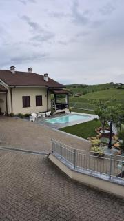 Villa Edy Barbaresco con piscina per gruppi e famiglie - 8