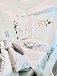 SM Bicutan Rooms by Van - Manila - 9