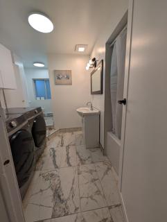 Stay close to Montreal - 4