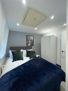 2 Bedroom Apartment - Abacus House - Huntingdon Town Centre - Contractor Friendly - Free Parking - Full Kitchen - Washer Dryer - Spacious - Ideal for Work Stays - Huntingdon - 1