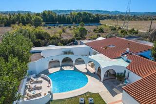 Villa Les Arches by Villa Plus - 1