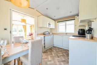 Serenity Shores - Billing Aquadrome - Northampton - 5