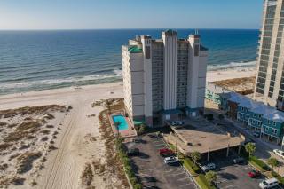 Royal Palms Penthouse 1407 - 8