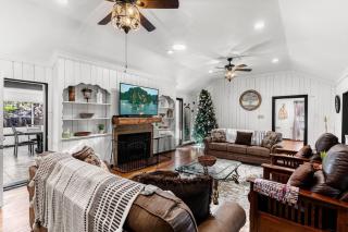 The Shiloh House - - 0