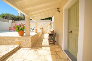 Villa Petroula by Villa Plus - Ágios Stéfanos - 3