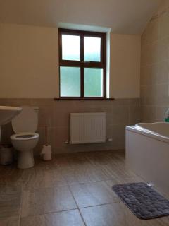 Dingle Holiday Haven - Comfortable 3 Bedroom House - Dingle - 3