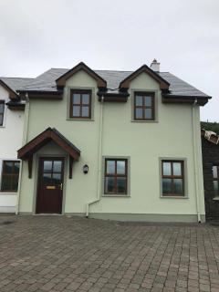 Dingle Holiday Haven - Comfortable 3 Bedroom House - Dingle - 0