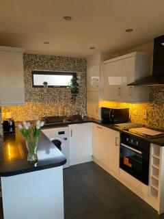 Carol's Place near Porthcawl, Margam Park, 3mins to M4 - Kenfig Hill - 0