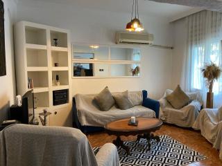 Authentic Detached House in Kusadasi City Center - Kusadası - 0