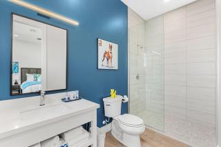 Major Nelson's Suite - Wave Haven Luxe - Balcony - Rocket Views - Walk to Beach - Cocoa Beach - 2