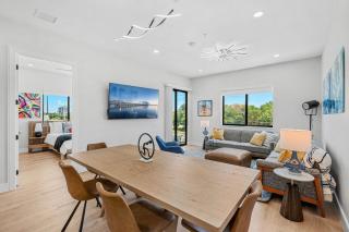 Major Nelson's Suite - Wave Haven Luxe - Balcony - Rocket Views - Walk to Beach - Cocoa Beach - 3