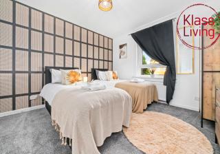 Uddingston Apartment by Klass Living - 9