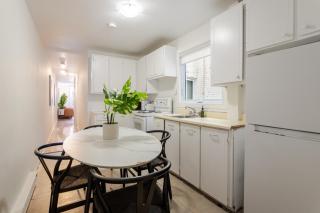 Sunlit 2BR in Plateau Mont Royal Downtown - Montréal - 6