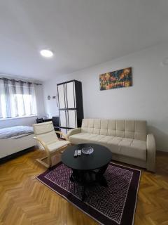 IRIS Apartment - modern & cozy - Skopje - 8