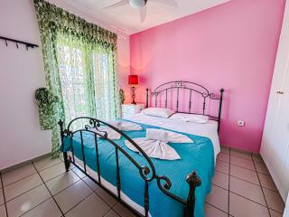 Beach front beautiful family house - Pefkochori - 7