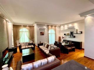 Spacious 3BR Apartment with Garden View New Cairo - Cairo - 2