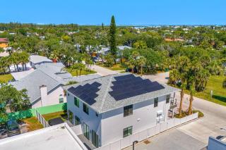 Tidal Tranquility - Luxe Beach Stay with Spa Hot Tub - Walk to Beach - Cocoa Beach - 8