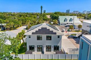 Tidal Tranquility - Luxe Beach Stay with Spa Hot Tub - Walk to Beach - Cocoa Beach - 7